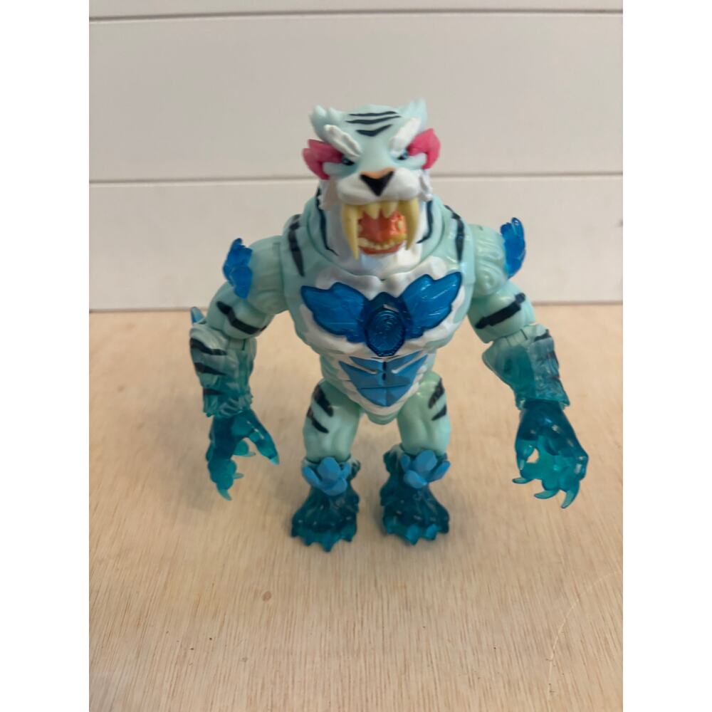 MR BEAST Lab Cryo Lab Mystery Collector Figure Tiger Light Blue